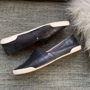 Frye Melanie slip on